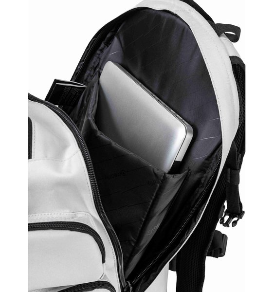 Batoh Meatfly Wanderer Comfy / Black 28 L 26/27