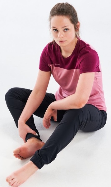 Dámské merino triko Devold Norang Woman Tee Foxglove/Beetroot 25/26