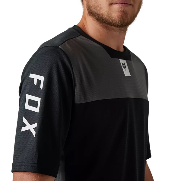 Pánský cyklistický dres FOX Defend SS Jersey Black 30998-001 25/26