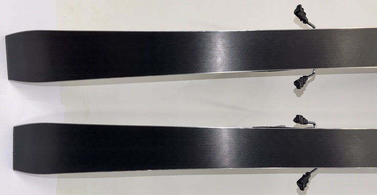 Lyže Van Deer SL + vázání Marker Comp 13 FDT GW (Testovací Lyže 2988)