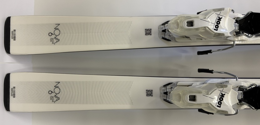 Dámské lyže Rossignol Nova 6 Xpress + Xpress W 11 GW (Testovací Lyže 3004) 25/26