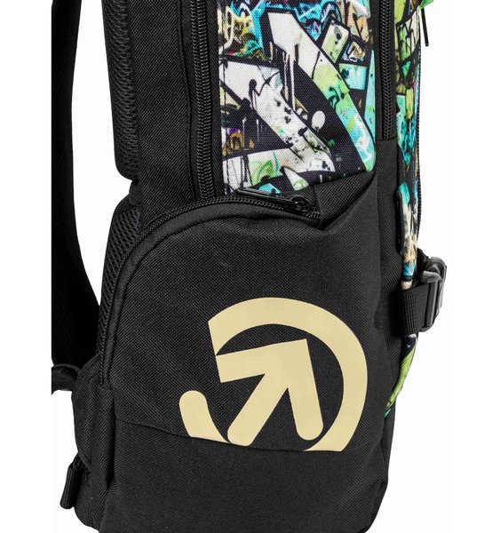 Batoh Meatfly Basejumper Green Graffity 22 L + penál zdarma 26/27